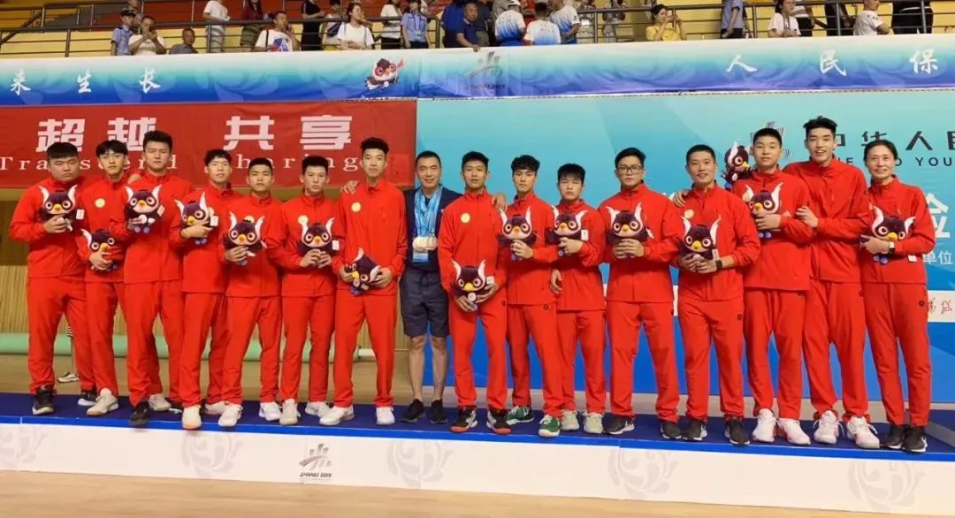 职业篮球教练如何制定有效的赛制训练计划?_1